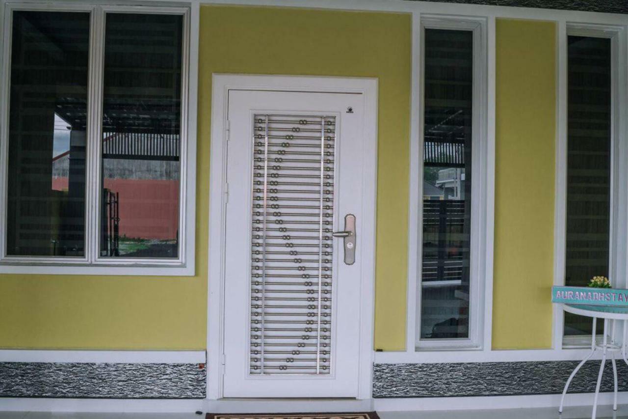 Auranad Guest House Tanah Merah Wifi-Netflix エクステリア 写真